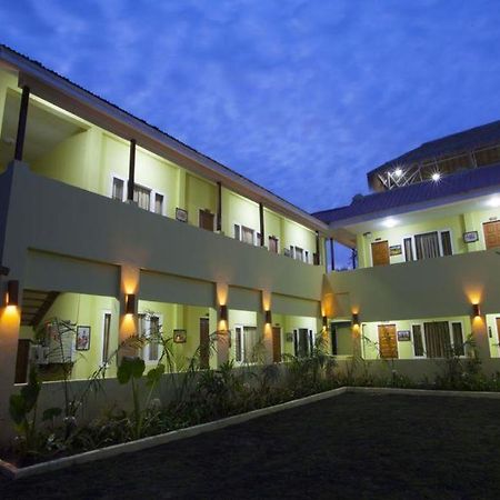 New Wave 1 Guesthouse Баган Екстер'єр фото